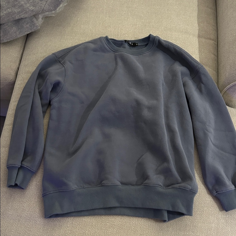 Amazon Efan Crewneck